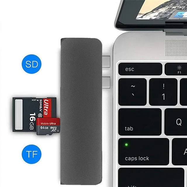 7 Port Card Reader And Hub