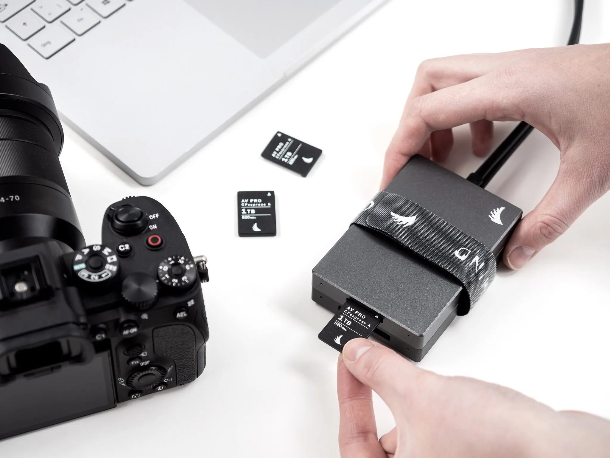 Angelbird CFexpress Type A Card Reader