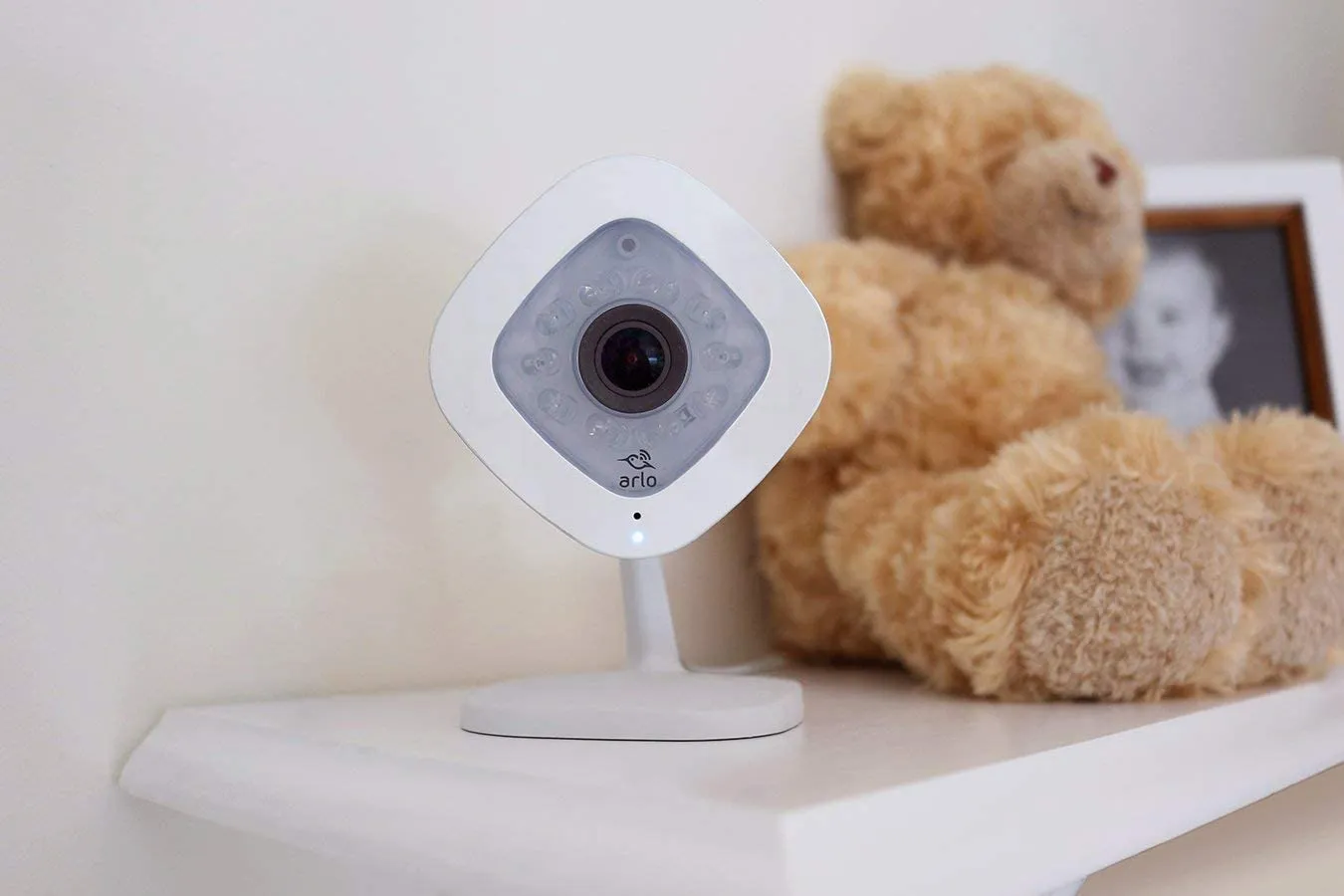 Arlo VMC3040-100NAS-2PK Q-Series 2-Pack Day/Night Cube Camera Certified Refurbished