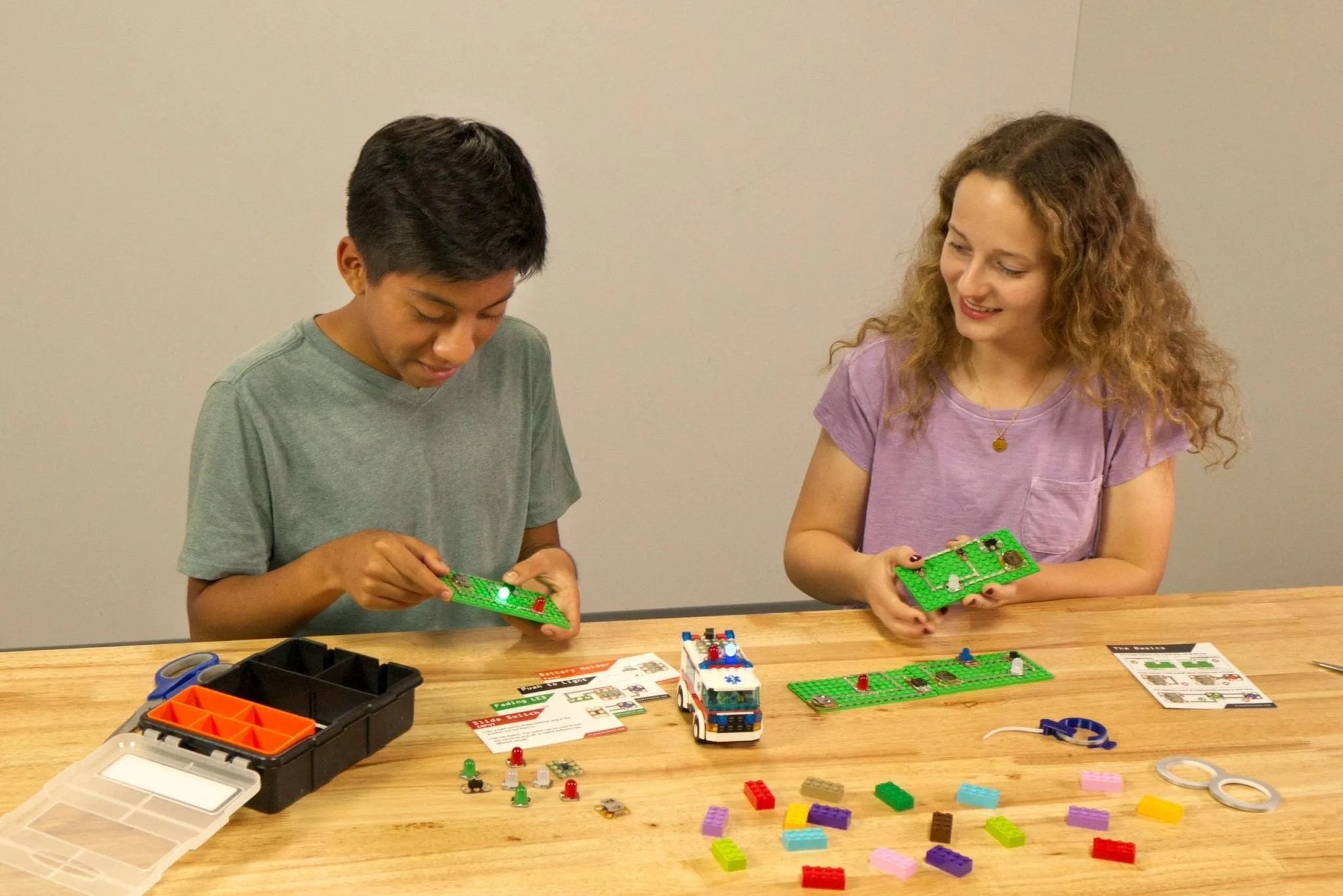 Crazy Circuits Classroom - Circuits 101