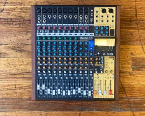 Tascam Model 16