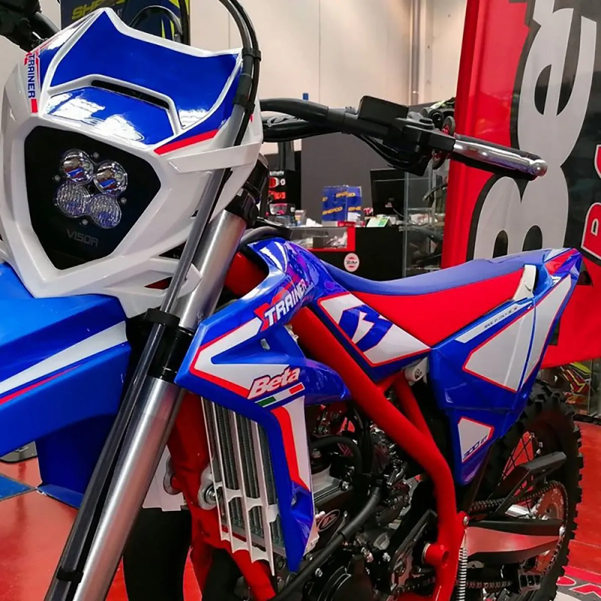 Visor Headlight (Beta 2020-2023)
